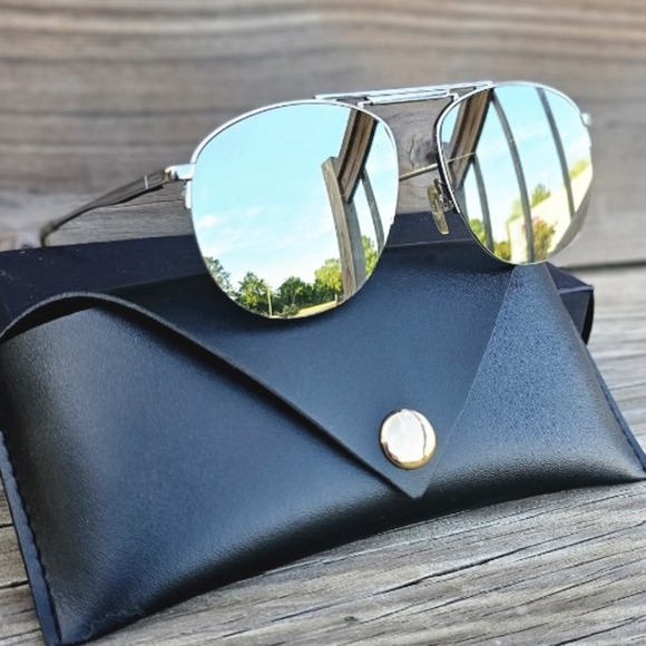 Le Specs Accessories - LE SPECS AVIATOR MIRRORED SUNGLASSES WITH CASE